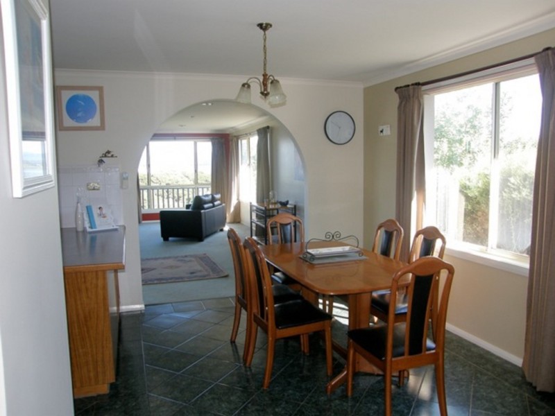 8 Kiama Parade, Akaroa TAS 7216