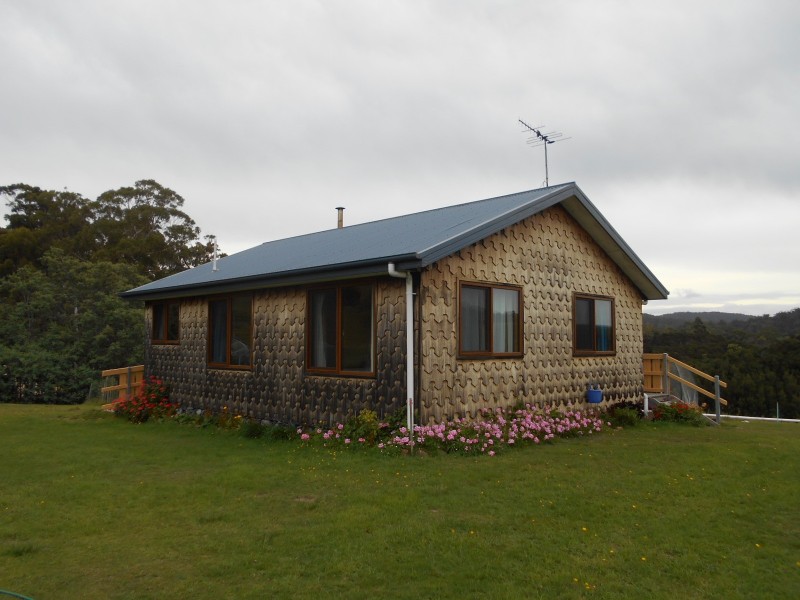 214 Medea Cove Road, St Helens TAS 7216