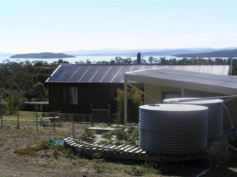 311 Gwandalan Road, Sloping Main TAS 7186