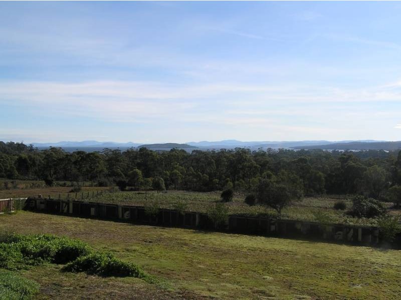 311 Gwandalan Road, Sloping Main TAS 7186