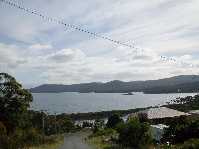 64 Lagoon Road, White Beach TAS 7184