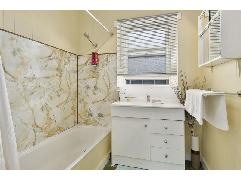 54 River Avenue, Heybridge TAS 7316