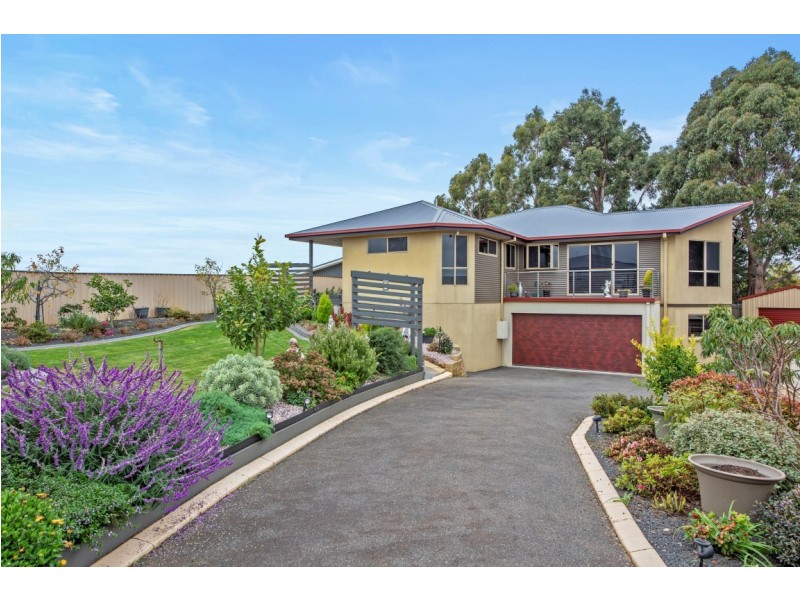 11 Holliview Way, Ulverstone TAS 7315