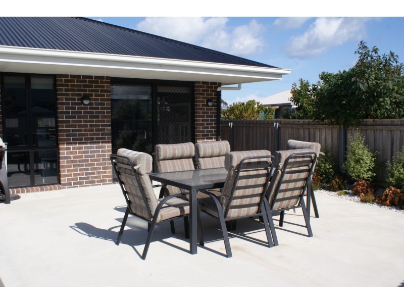 64 Queen Street, West Ulverstone TAS 7315