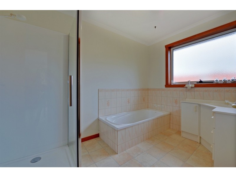 126A South Road, West Ulverstone TAS 7315