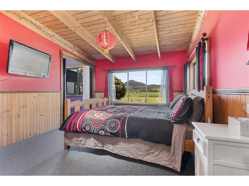 83 Pine Road, Penguin TAS 7316