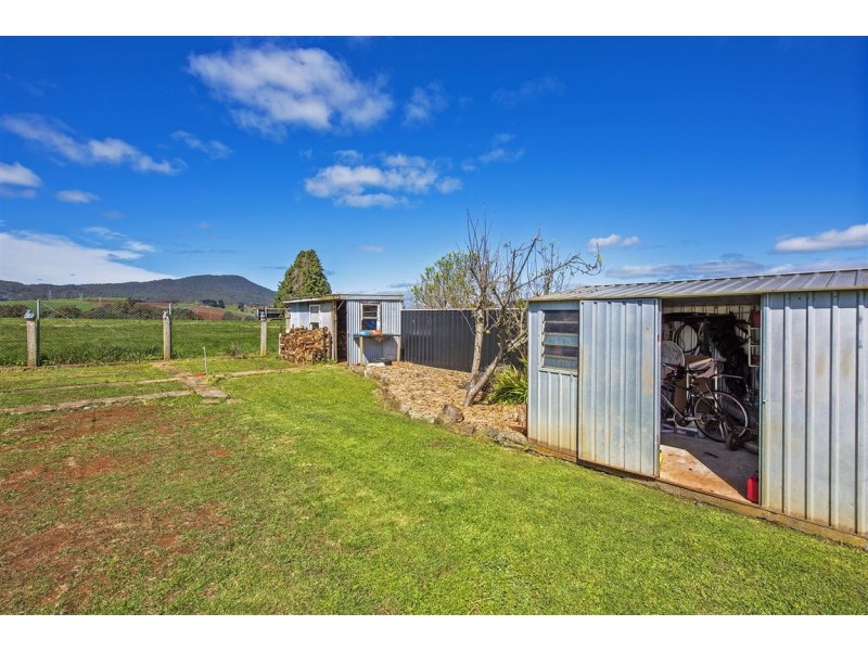 83 Pine Road, Penguin TAS 7316