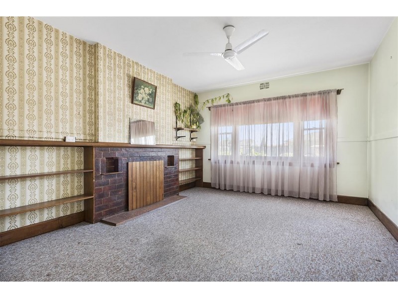 1 Hobbs Parade, West Ulverstone TAS 7315