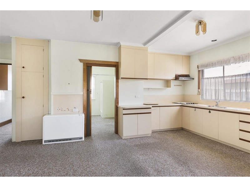 1 Hobbs Parade, West Ulverstone TAS 7315
