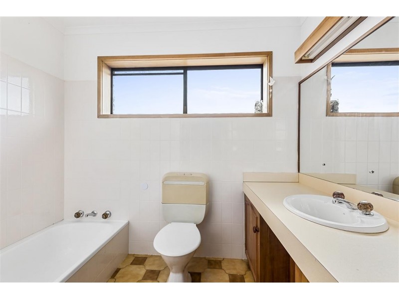 2 Vista Court, West Ulverstone TAS 7315