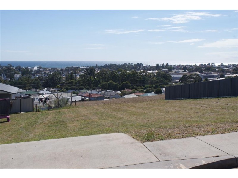15 Southern Cross Drive, Ulverstone TAS 7315