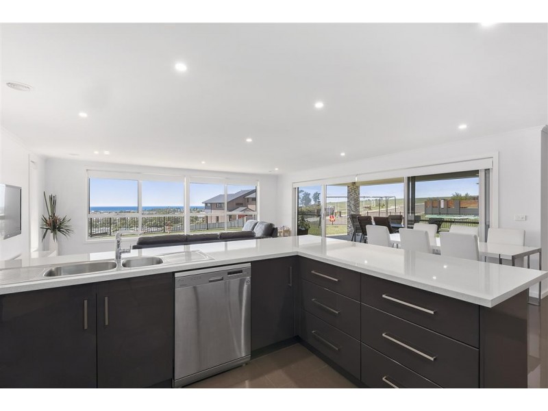 18 Southern Cross Drive, Ulverstone TAS 7315