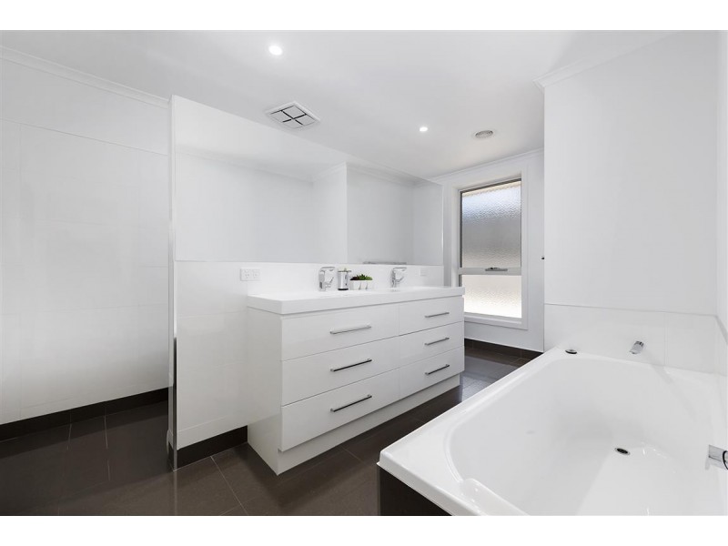 18 Southern Cross Drive, Ulverstone TAS 7315