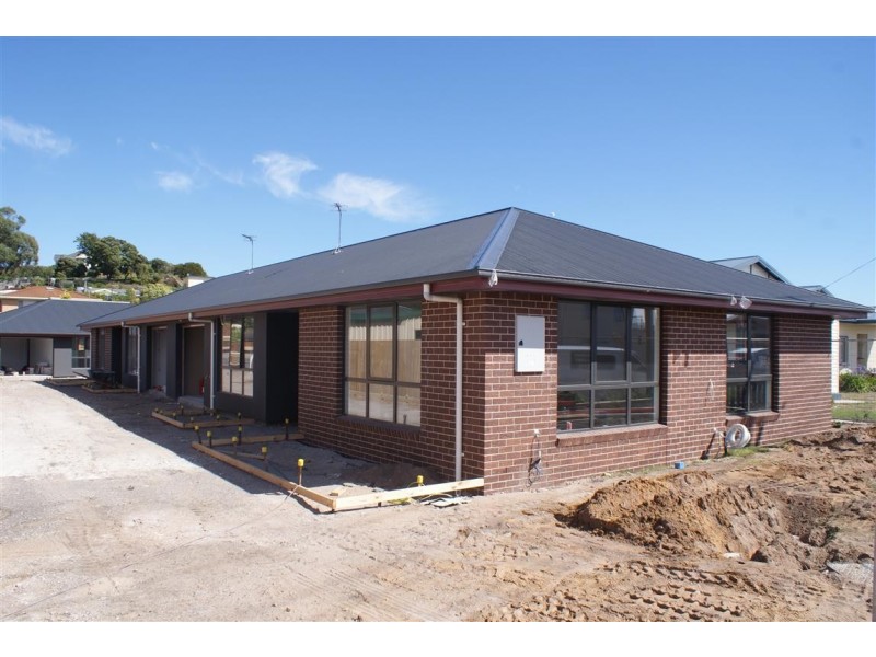 1/27 Queen Street, West Ulverstone TAS 7315 Roberts Real Estate