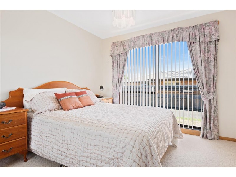 2/13 Amber Court, Ulverstone TAS 7315