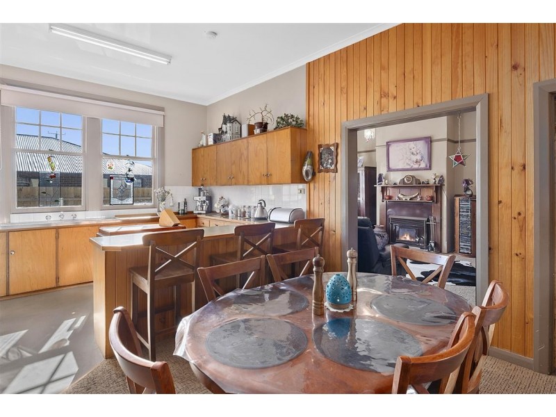 25 Queen Street, West Ulverstone TAS 7315