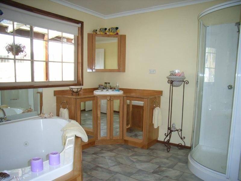 130 Whitehills Road, Penguin TAS 7316