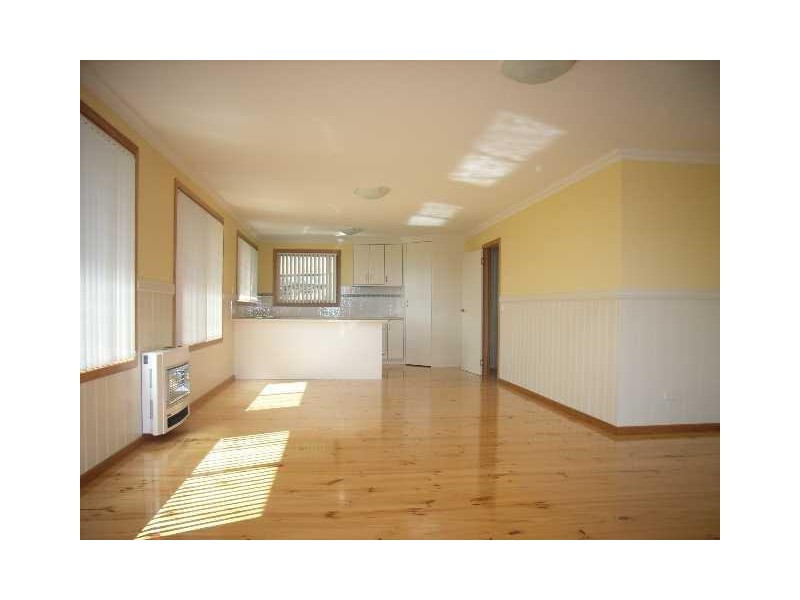 2/16A William Street, Ulverstone TAS 7315