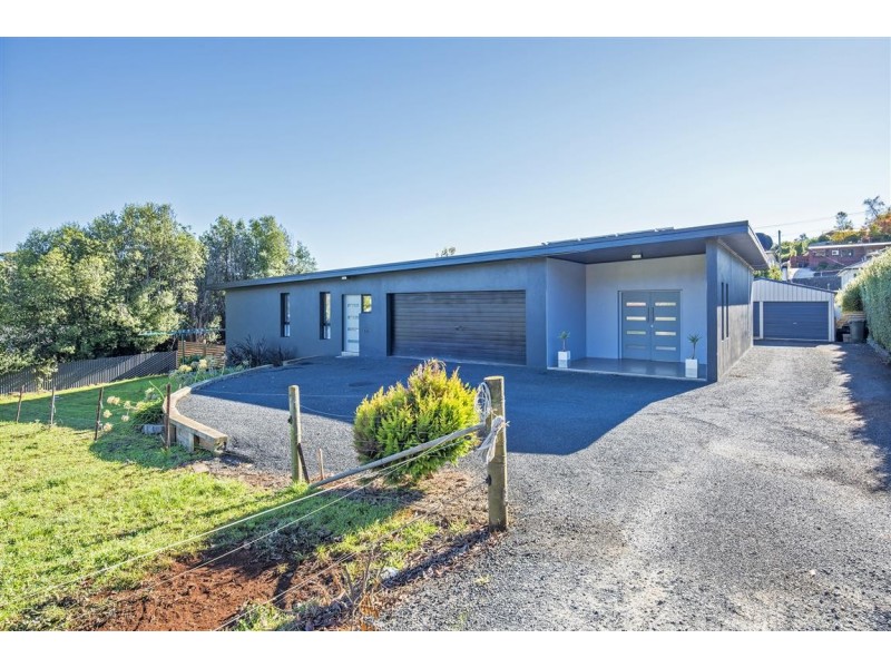 3 Southwood Avenue, Penguin TAS 7316
