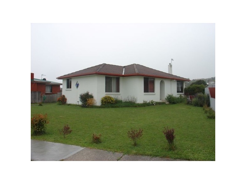 13 Hensby Drive, Ulverstone TAS 7315