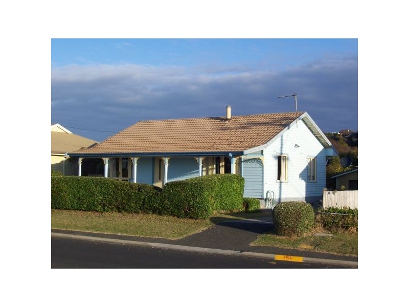 33 Penguin Road, Ulverstone TAS 7315