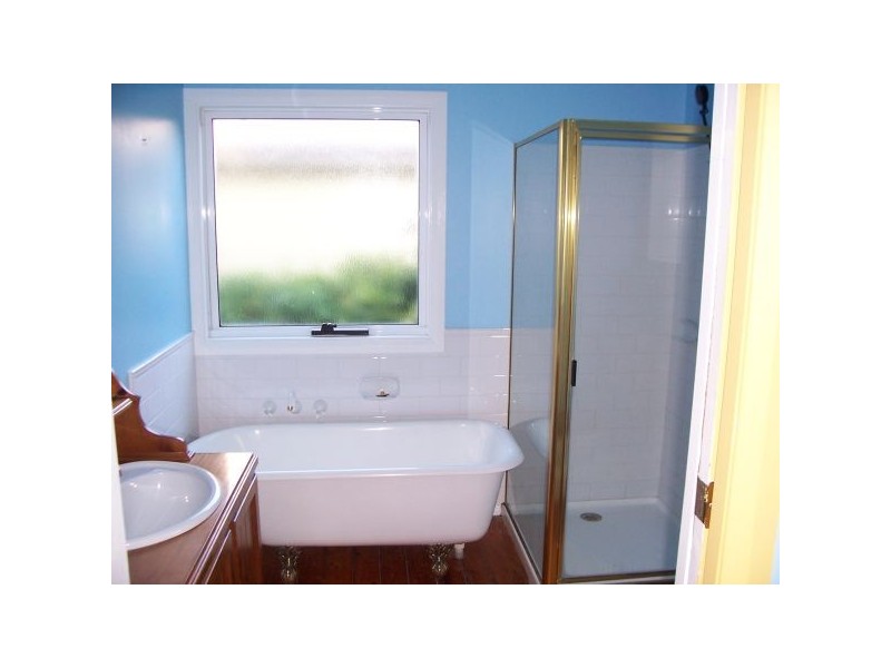 33 Penguin Road, Ulverstone TAS 7315