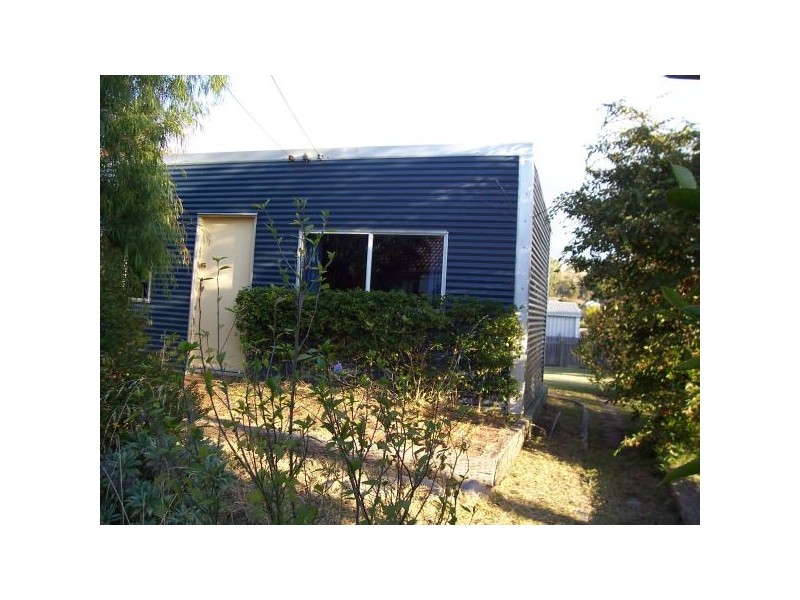 33 Penguin Road, Ulverstone TAS 7315