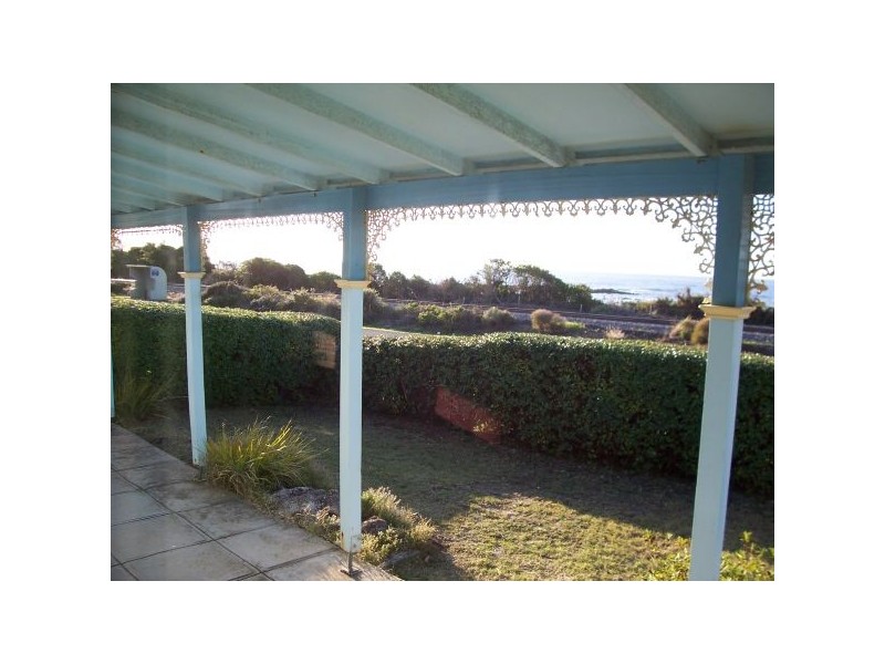33 Penguin Road, Ulverstone TAS 7315