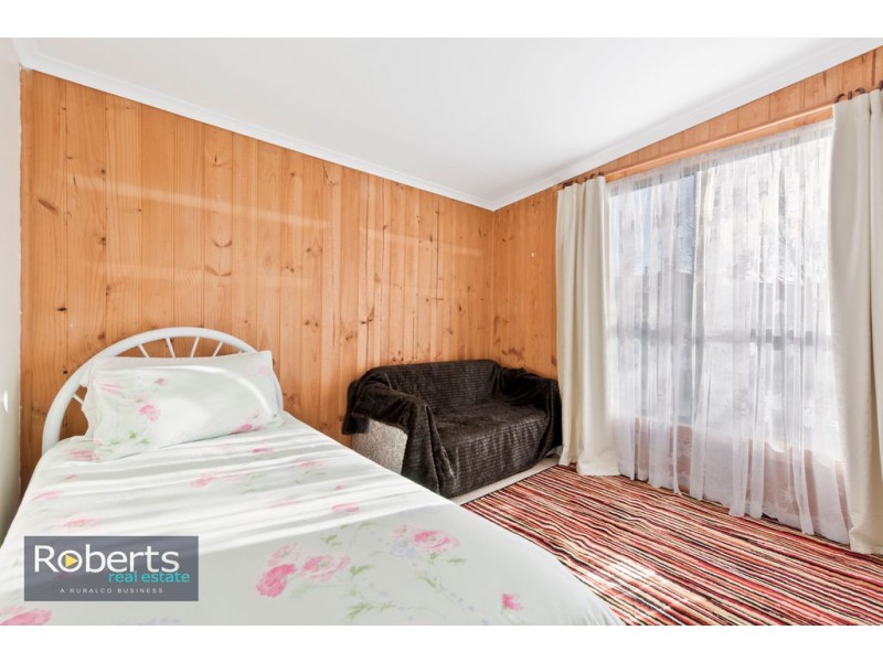 5 Ashwater Crescent, Penguin TAS 7316