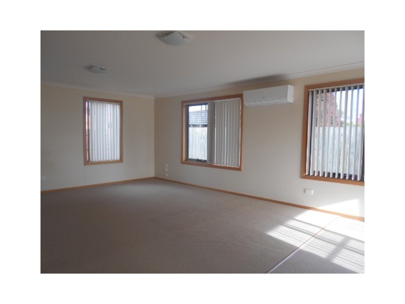 2/22 Lloyd Street, Ulverstone TAS 7315