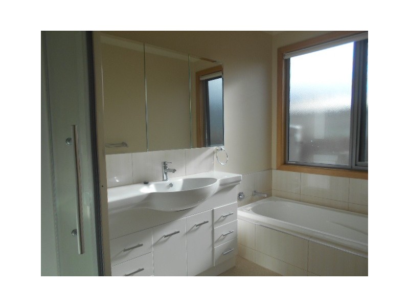 2/22 Lloyd Street, Ulverstone TAS 7315