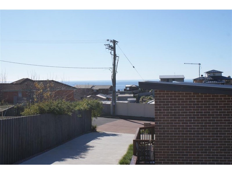 2/8 Hales Street, Penguin TAS 7316