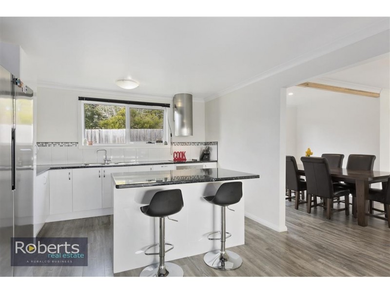 80 South Road, Penguin TAS 7316