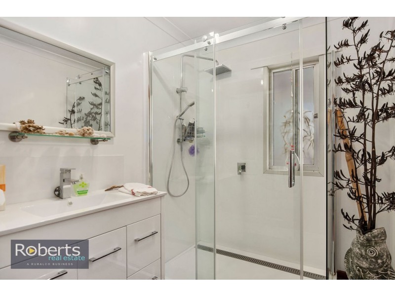 27 Ashwater Crescent, Penguin TAS 7316