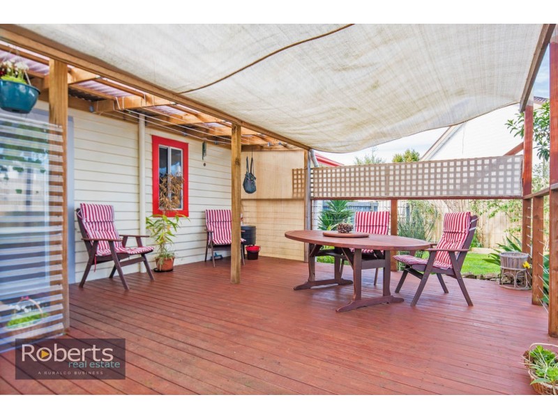 27 Ashwater Crescent, Penguin TAS 7316