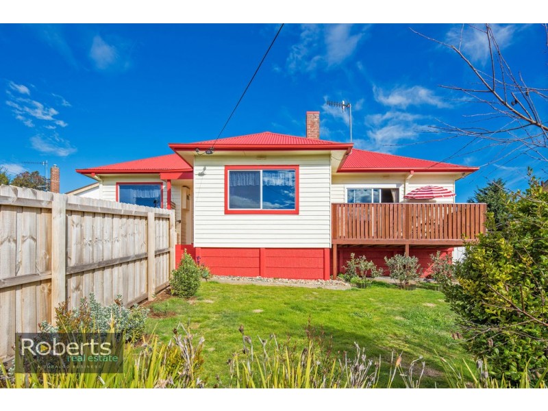 27 Ashwater Crescent, Penguin TAS 7316