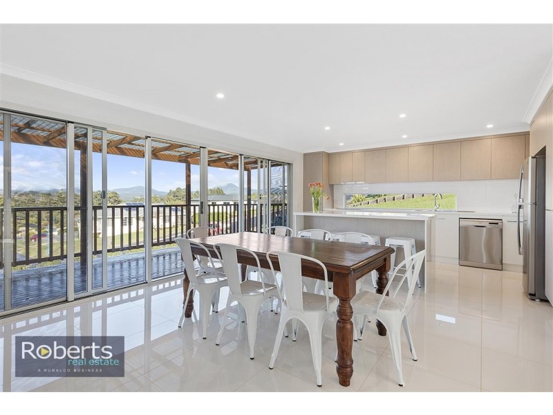 150 Upper Maud Street, West Ulverstone TAS 7315