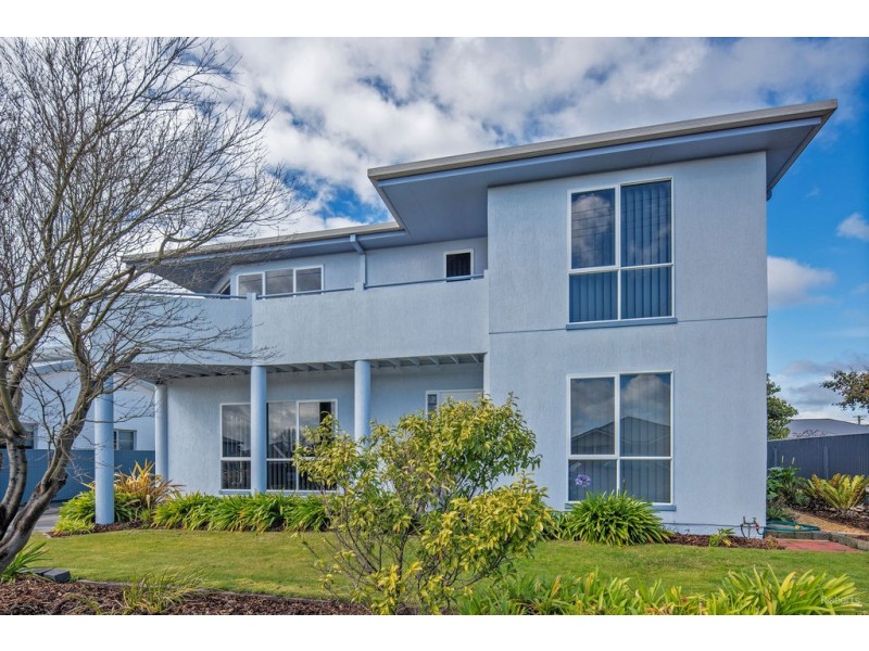8 Russell Avenue, Ulverstone TAS 7315