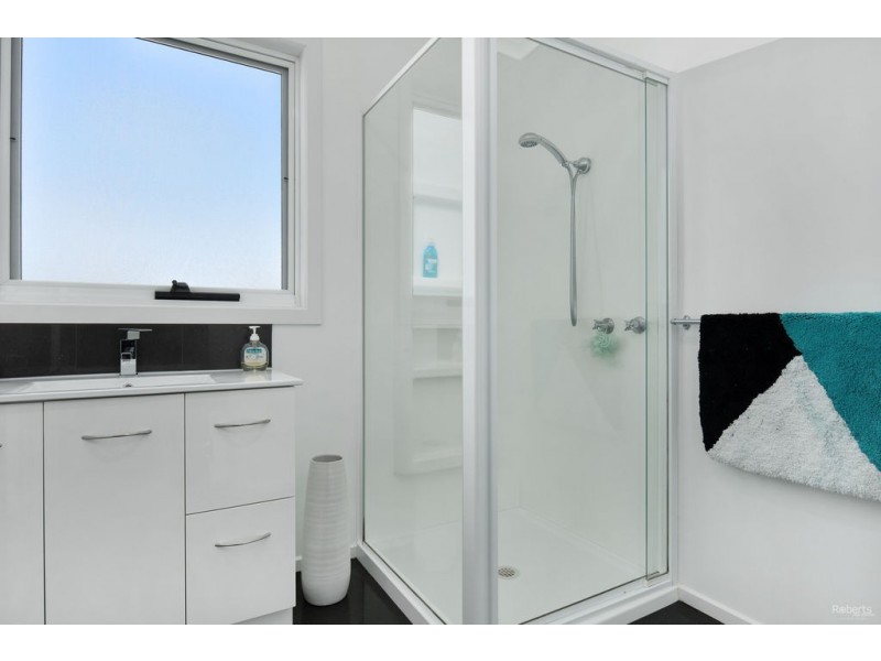 8 Russell Avenue, Ulverstone TAS 7315