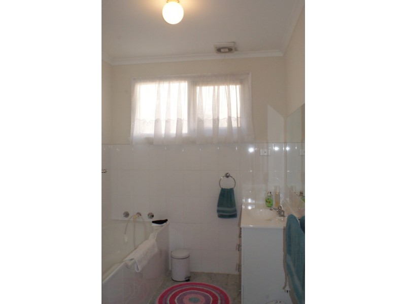 36 South Road, Penguin TAS 7316