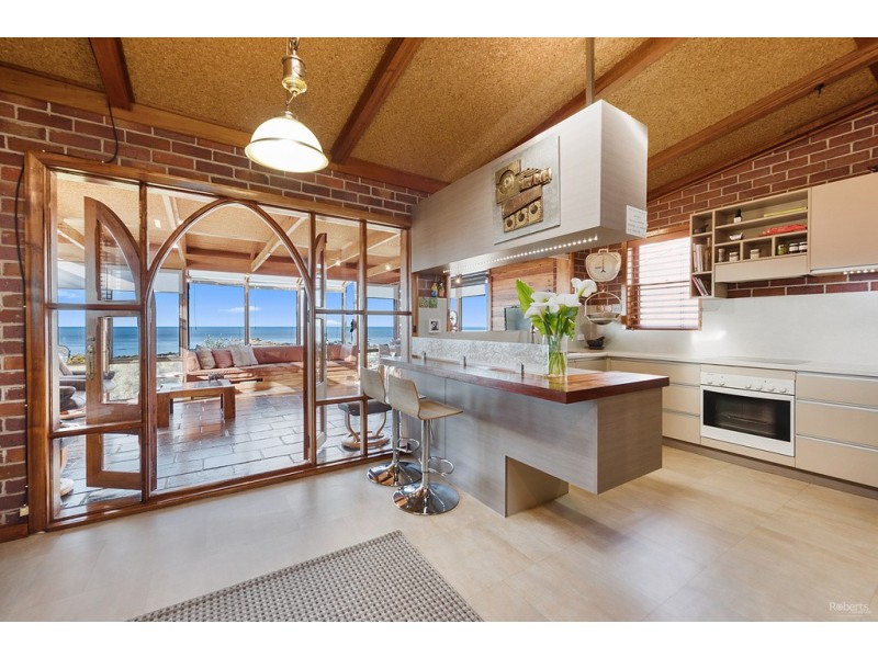 9 Burnett Crescent, West Ulverstone TAS 7315