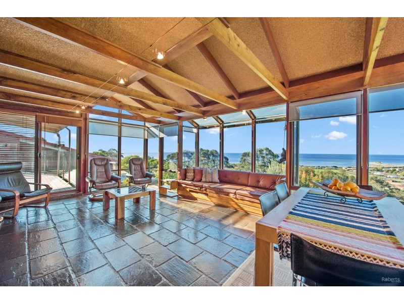 9 Burnett Crescent, West Ulverstone TAS 7315