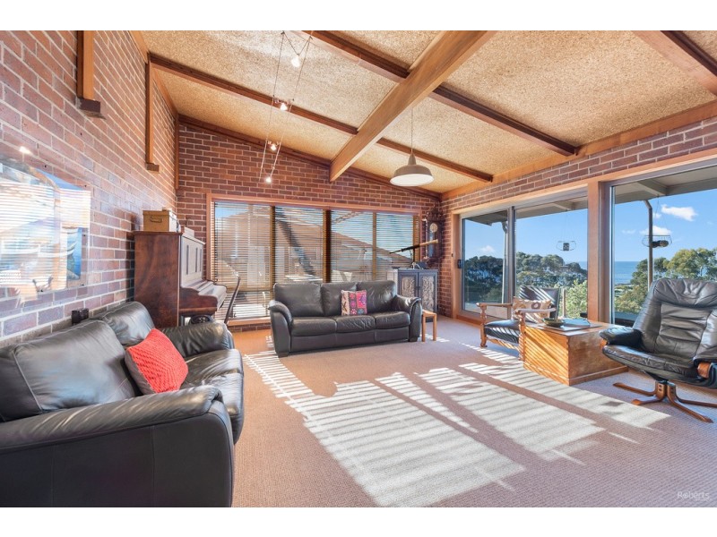 9 Burnett Crescent, West Ulverstone TAS 7315