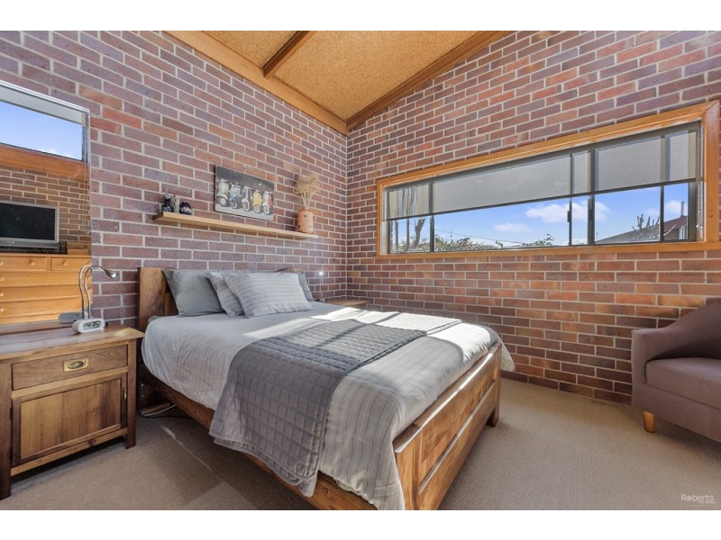 9 Burnett Crescent, West Ulverstone TAS 7315