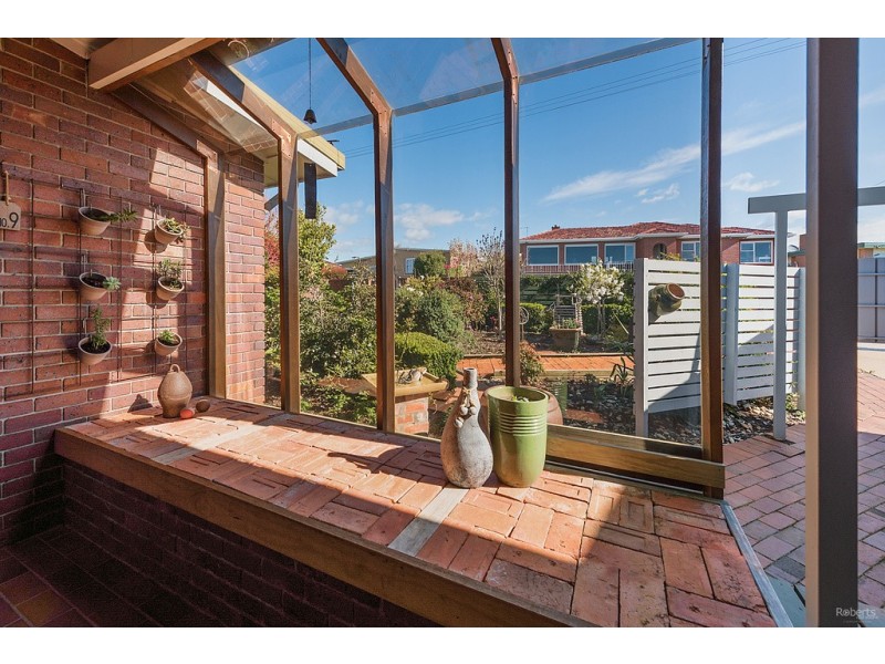 9 Burnett Crescent, West Ulverstone TAS 7315