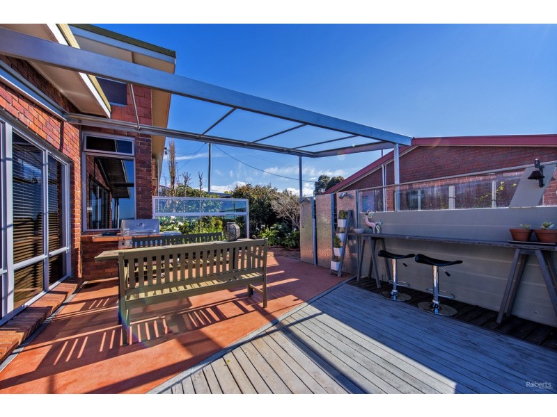 9 Burnett Crescent, West Ulverstone TAS 7315