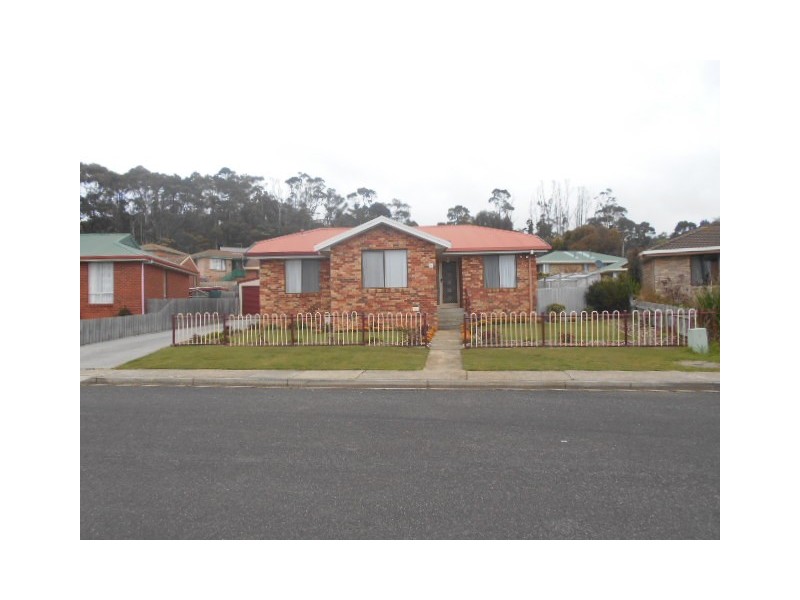 15 Undara Crescent, West Ulverstone TAS 7315