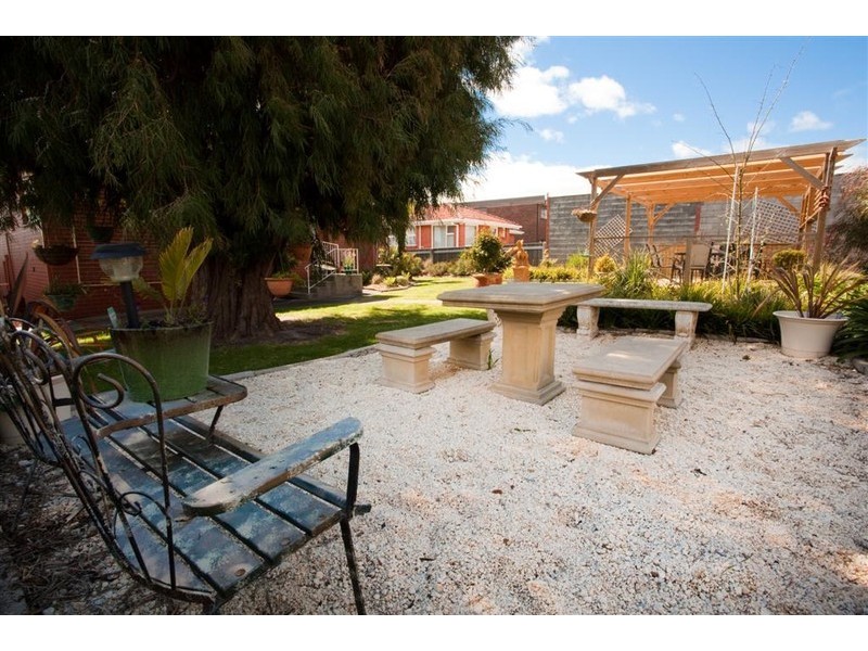 6 Quiggins Grove, Ulverstone TAS 7315