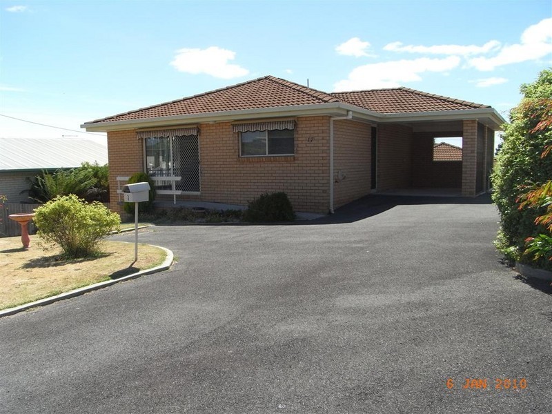1/17 DOOLEY ST, Ulverstone TAS 7315