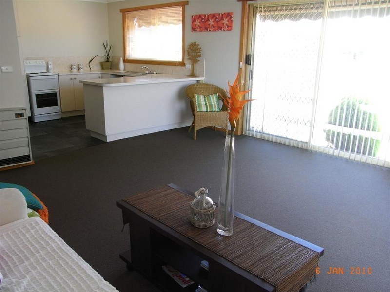 1/17 DOOLEY ST, Ulverstone TAS 7315